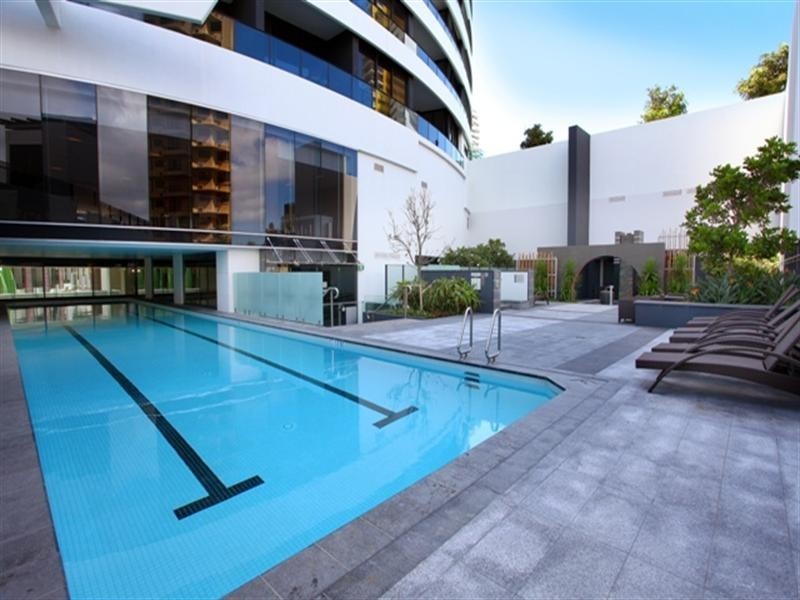 3102 Oracle, 4 Charles Avenue, Broadbeach QLD 4218