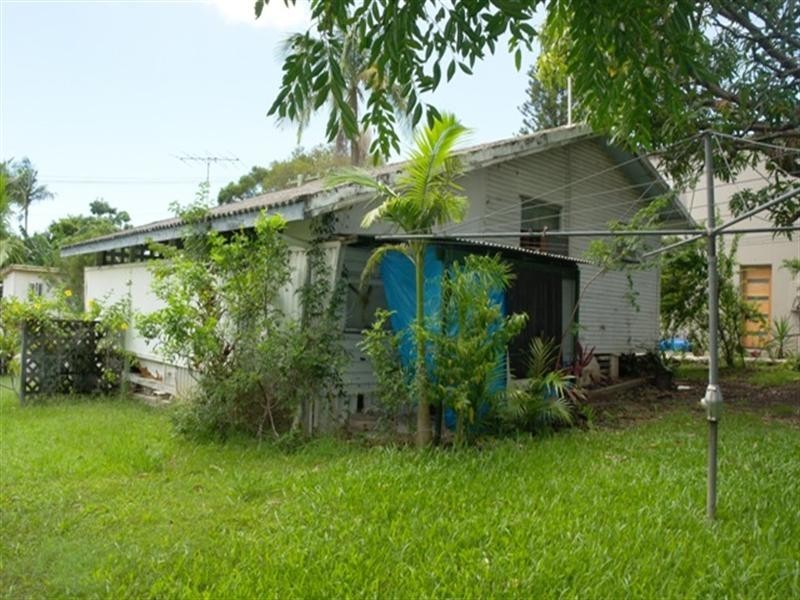 18 Allden Avenue, Labrador QLD 4215