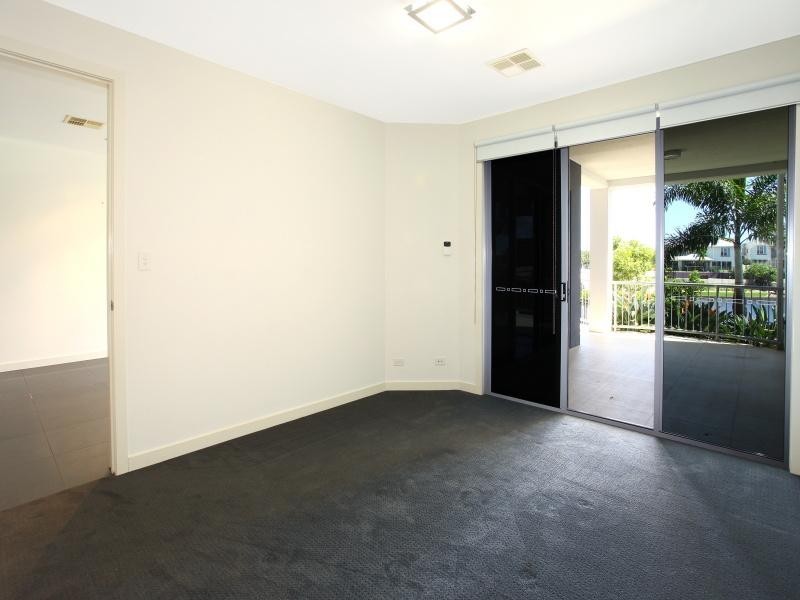 3/5021 Emerald Island Drive, Carrara QLD 4211