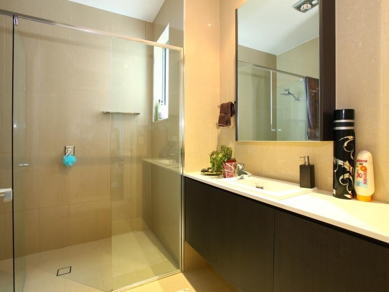 5/5019 Emerald Island Drive, Carrara QLD 4211