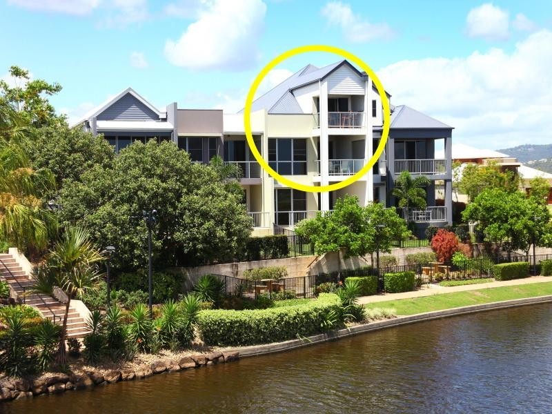 5/5019 Emerald Island Drive, Carrara QLD 4211