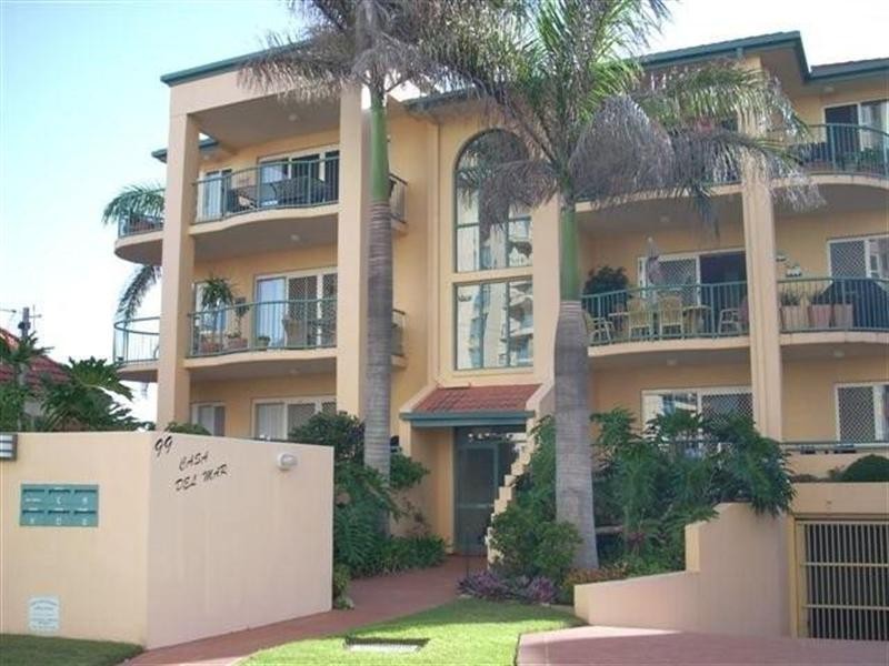 3/99 Old Burleigh, Broadbeach QLD 4218