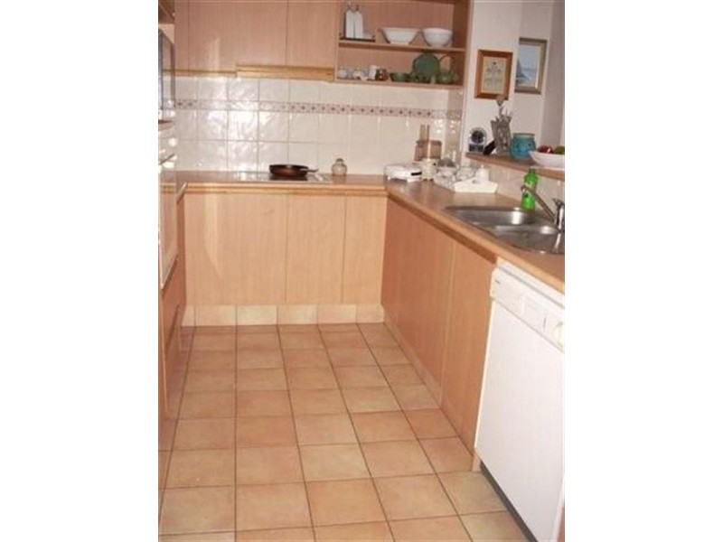 3/99 Old Burleigh, Broadbeach QLD 4218