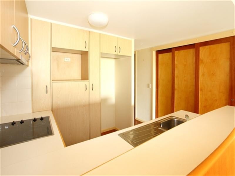 13/20 Illawong Street, Surfers Paradise QLD 4217