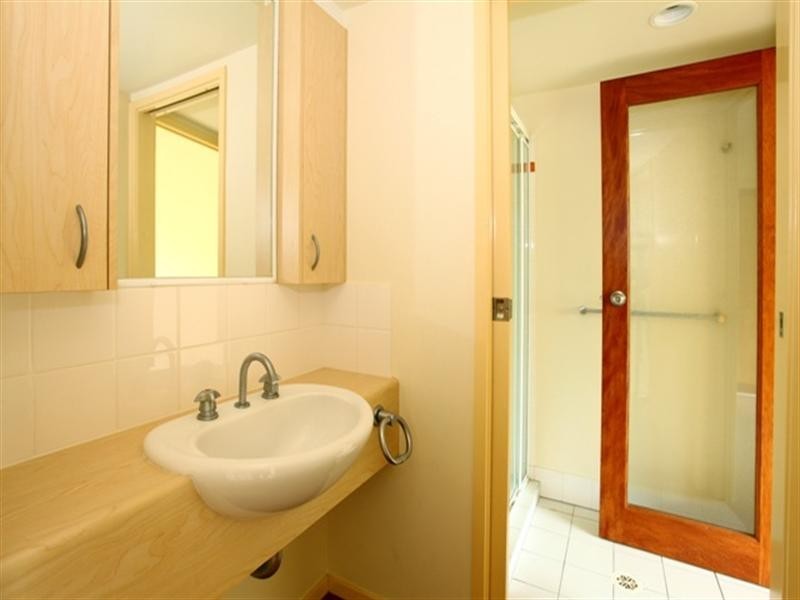 13/20 Illawong Street, Surfers Paradise QLD 4217