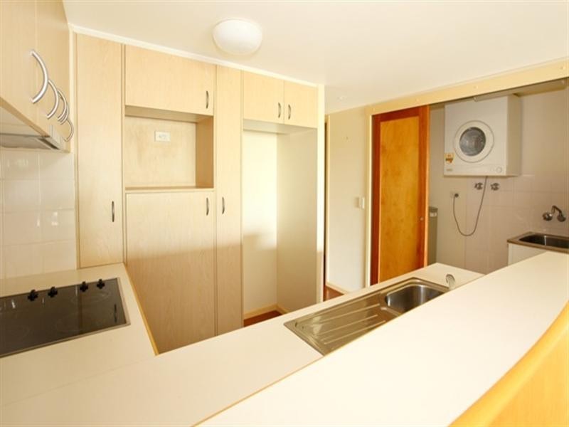 13/20 Illawong Street, Surfers Paradise QLD 4217