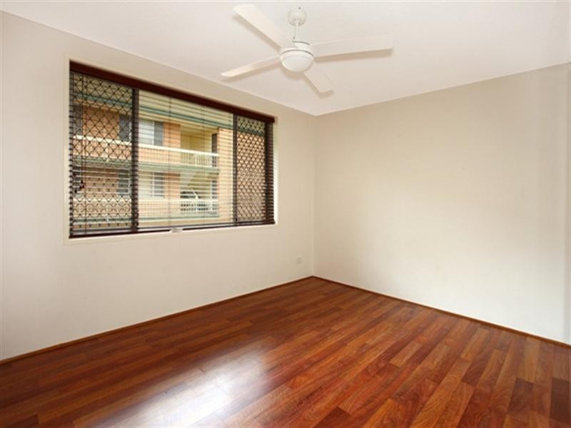 5/18 Tarcoola Crescent, Surfers Paradise QLD 4217