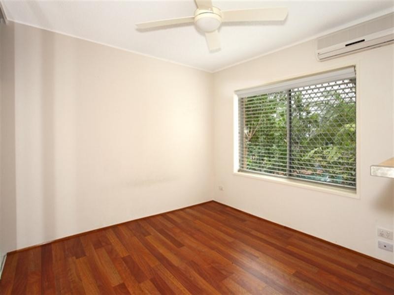 5/18 Tarcoola Crescent, Surfers Paradise QLD 4217