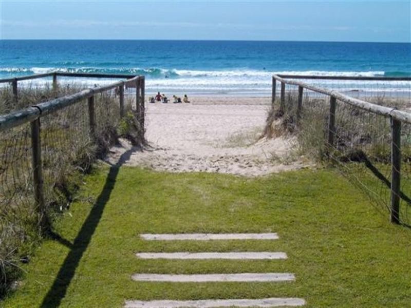 8B ‘La Sabbia’. 74 Old Burleigh Road, Surfers Paradise QLD 4217