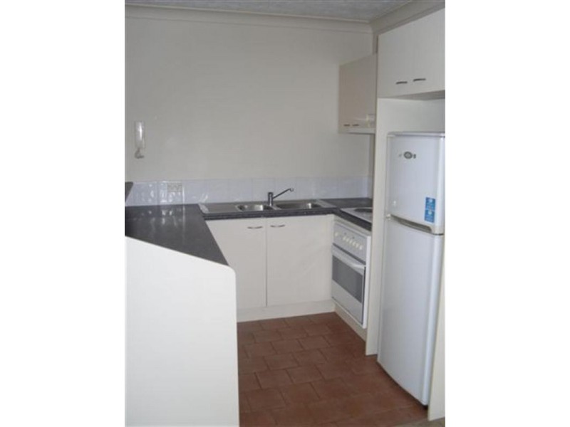 20/14 Spendelove Avenue, Southport QLD 4215