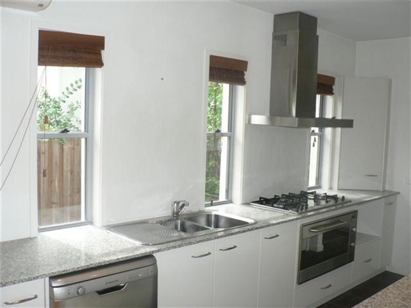 1/88 Falconer Street, Southport QLD 4215