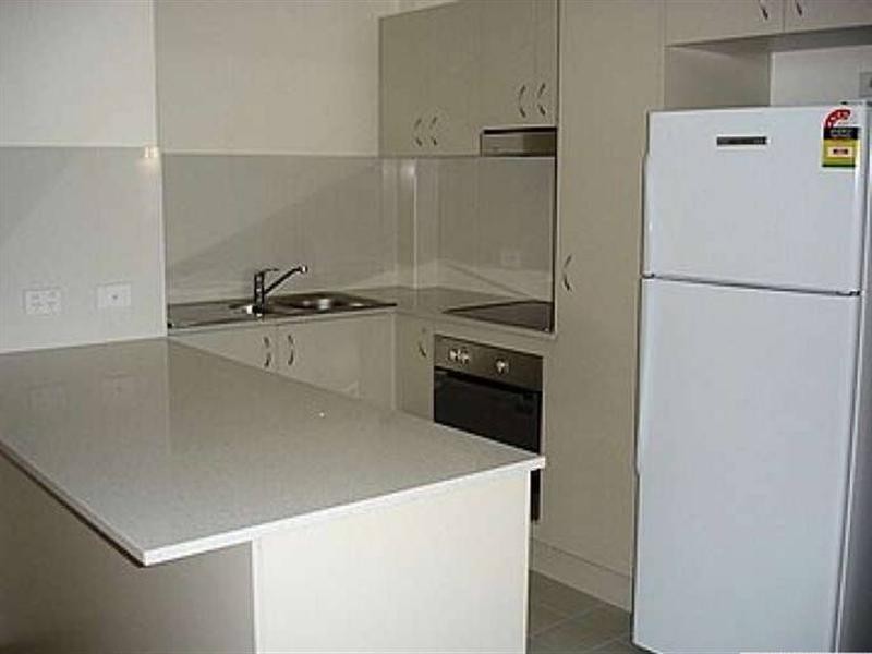 26/6-10 Rose Street, Southport QLD 4215