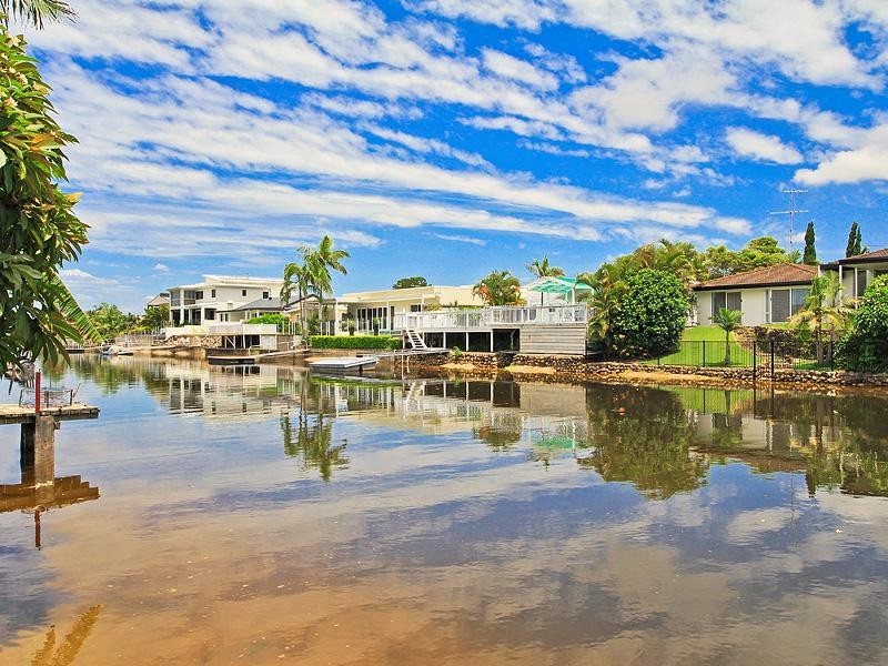 5 Sarasota Key, Broadbeach Waters QLD 4218