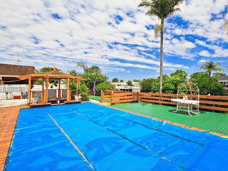 5 Sarasota Key, Broadbeach Waters QLD 4218