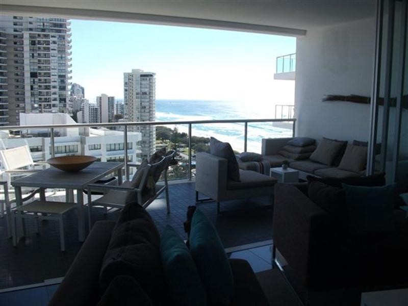 1401/159 Old Burleigh Road, Broadbeach QLD 4218