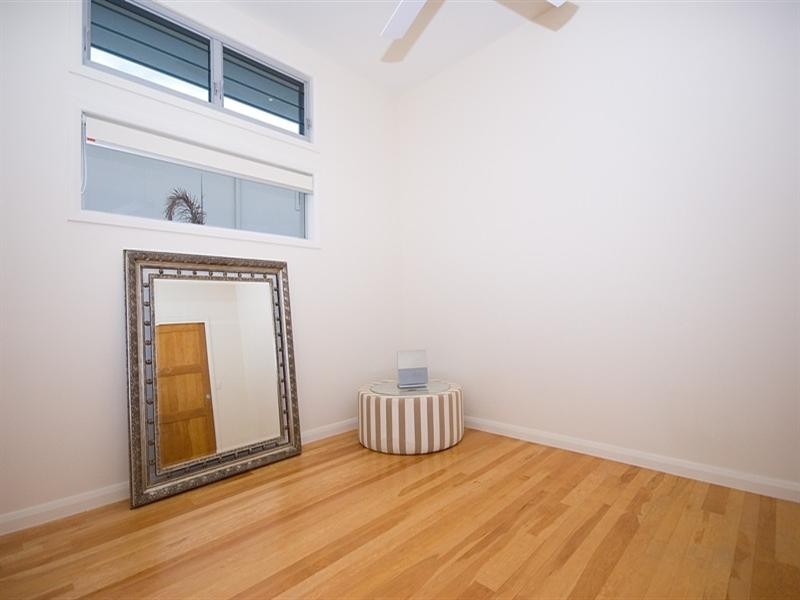 1029 Lakeview Terrace, Benowa QLD 4217