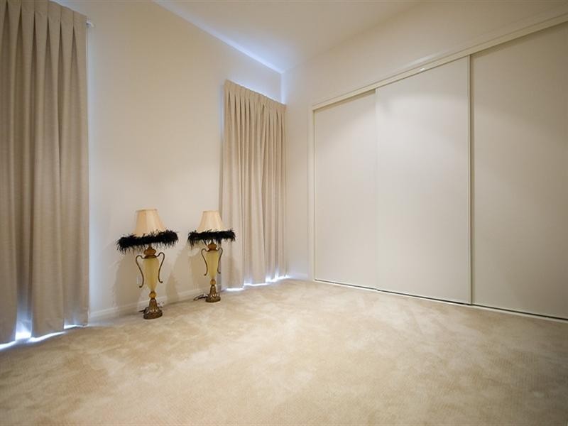 1029 Lakeview Terrace, Benowa QLD 4217