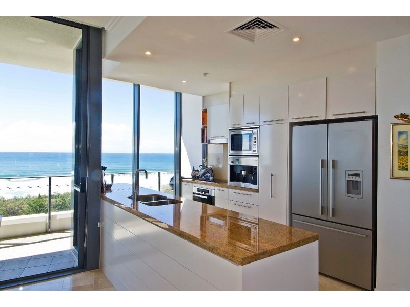 Broadbeach QLD 4218