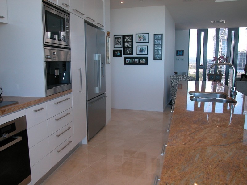Broadbeach QLD 4218