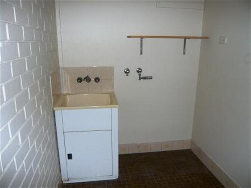 1/8 Peacock Place, Burleigh Waters QLD 4220