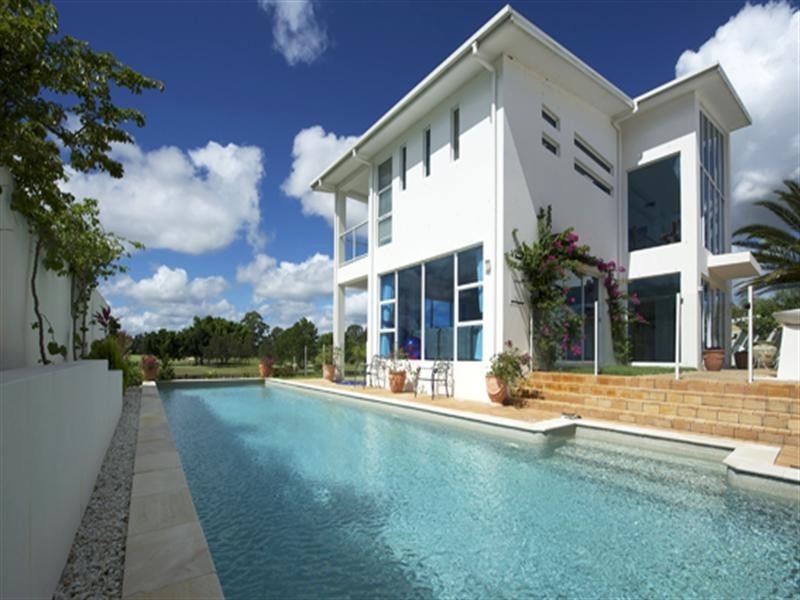 1037 Lakeview Terrace, Benowa QLD 4217