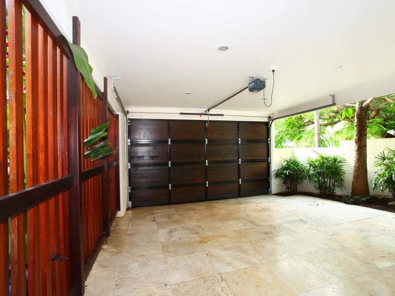 30 Remo Street, Isle Of Capri QLD 4217