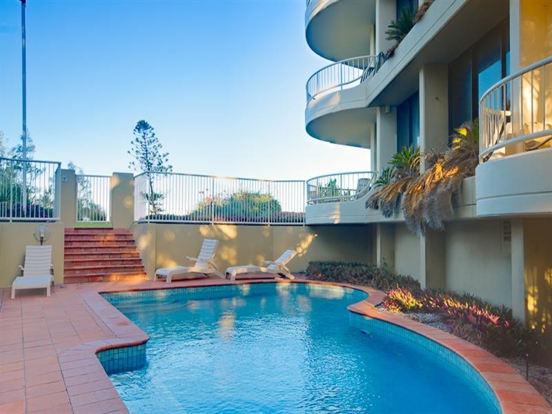 4 ‘On The Park’ 255 Hedges Avenue, Mermaid Beach QLD 4218