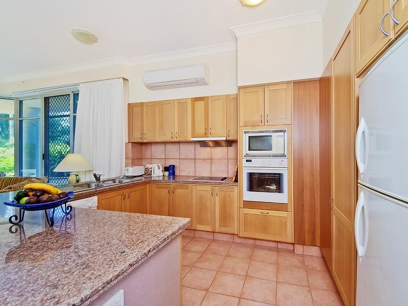 65 ‘Oceana’ 100 Old Burleigh Road, Broadbeach QLD 4218