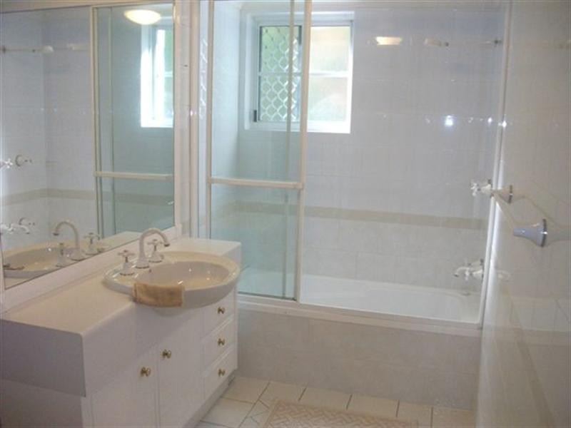 4/3 Federation Avenue, Broadbeach QLD 4218