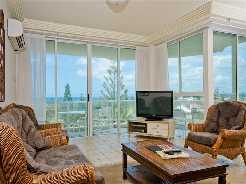 27 (6A) ‘Carmel by the Sea’ 177 Old Burleigh Road, Broadbeach QLD 4218