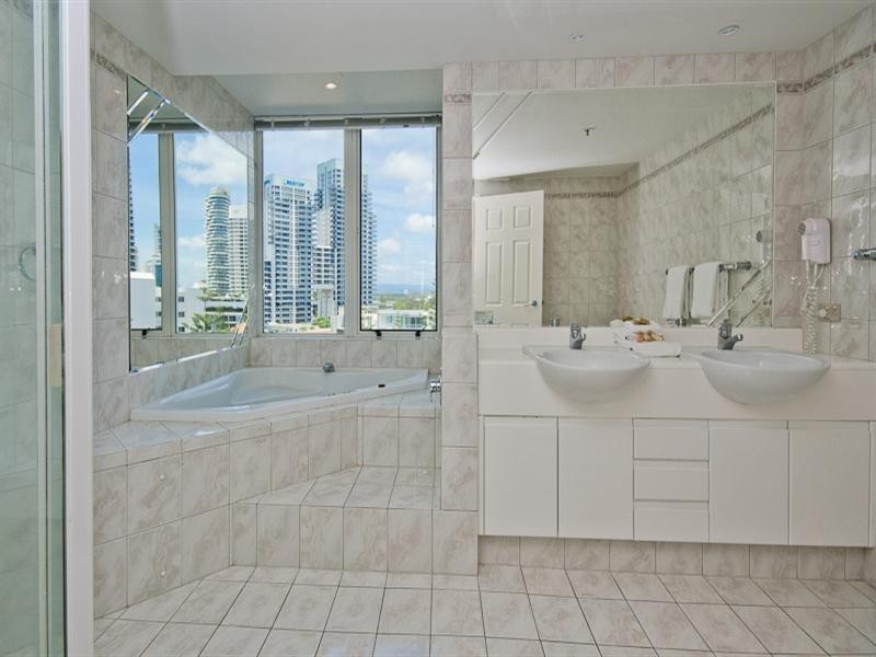 27 (6A) ‘Carmel by the Sea’ 177 Old Burleigh Road, Broadbeach QLD 4218