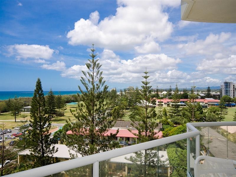 27 (6A) ‘Carmel by the Sea’ 177 Old Burleigh Road, Broadbeach QLD 4218