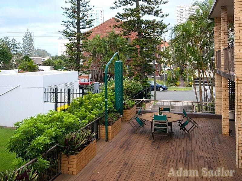 4/11 Britannia Avenue, Broadbeach QLD 4218
