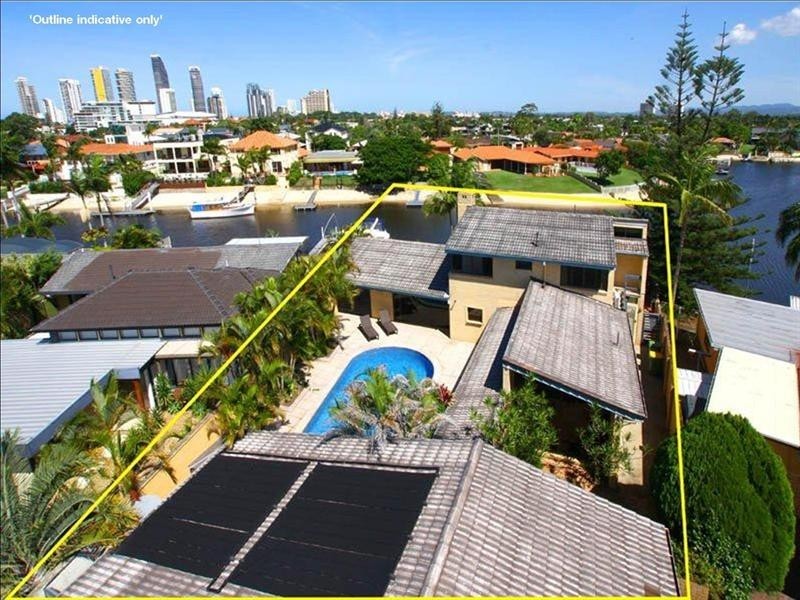 13 Beverley Crescent, Broadbeach Waters QLD 4218