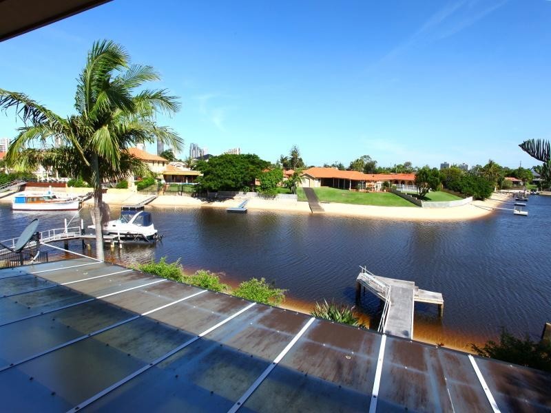 13 Beverley Crescent, Broadbeach Waters QLD 4218