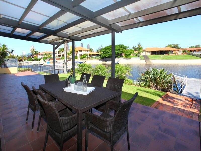 13 Beverley Crescent, Broadbeach Waters QLD 4218