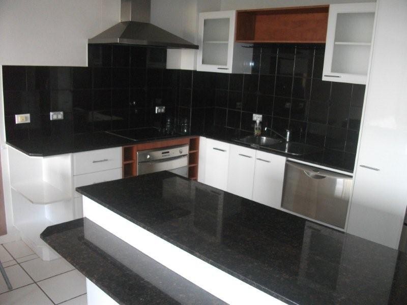 15/21 Armrick Avenue, Broadbeach QLD 4218