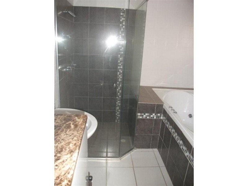 15/21 Armrick Avenue, Broadbeach QLD 4218