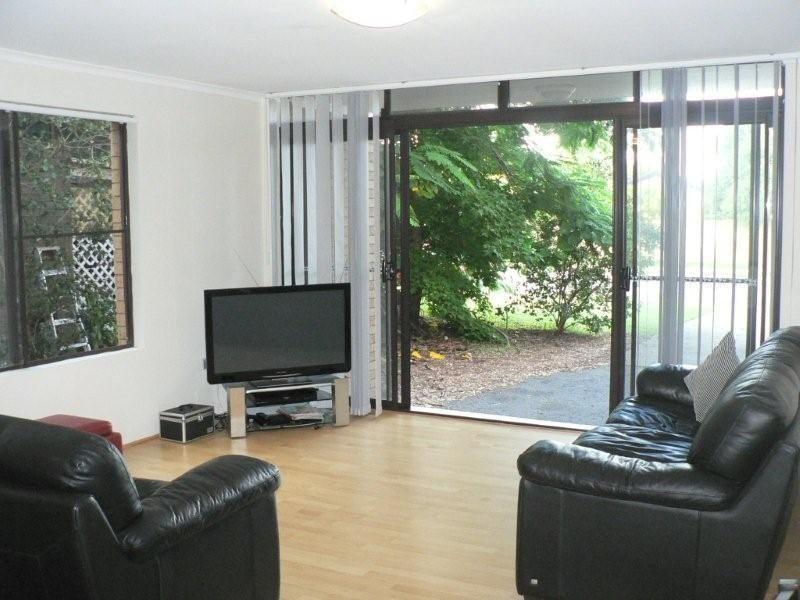 3/50 Oceanic Drive, Mermaid Waters QLD 4218