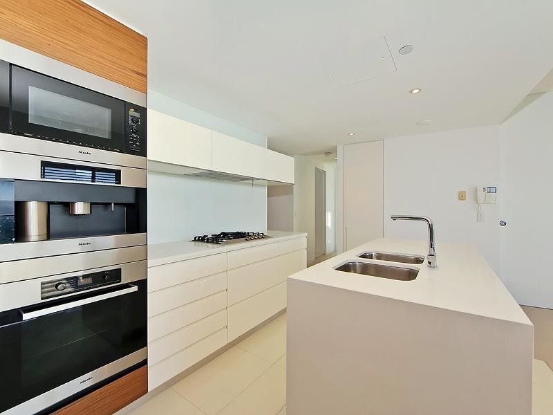 3401 ‘The Oracle’ 4 Charles Avenue, Broadbeach QLD 4218