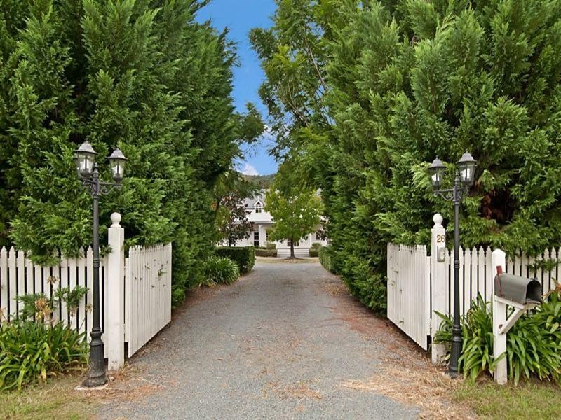 26 Gibsonville Street, Tallebudgera Valley QLD 4228