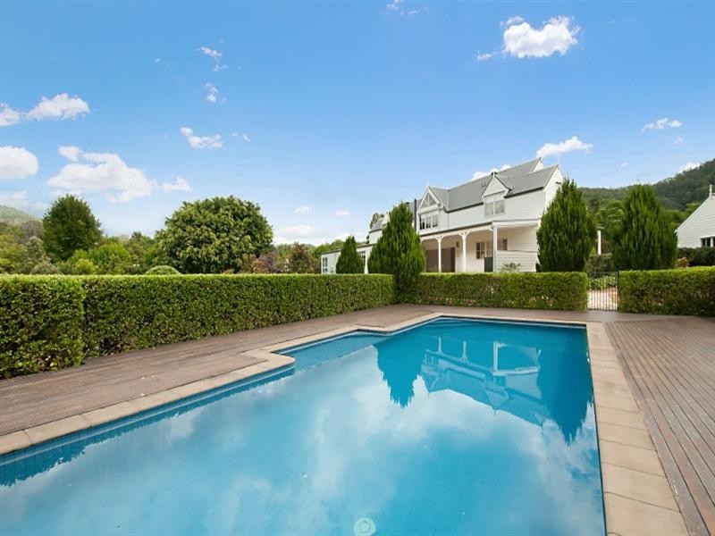 26 Gibsonville Street, Tallebudgera Valley QLD 4228