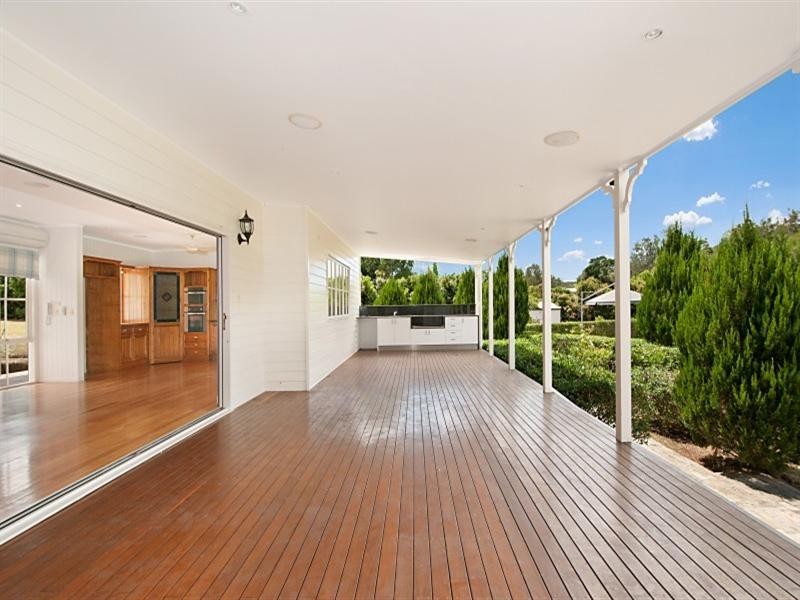 26 Gibsonville Street, Tallebudgera Valley QLD 4228