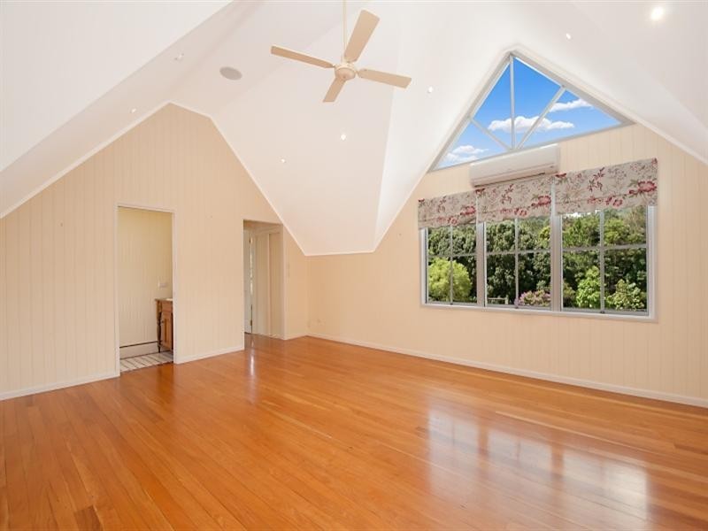 26 Gibsonville Street, Tallebudgera Valley QLD 4228