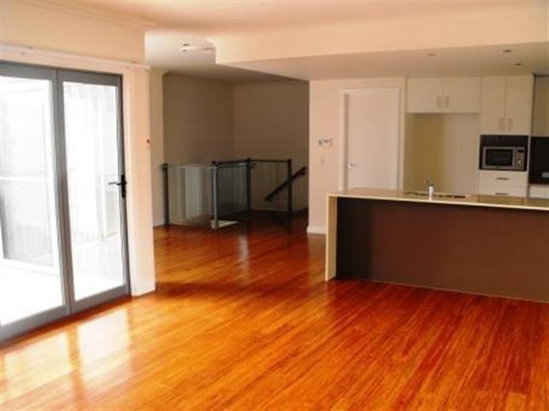 16/17 Great Southern Drive, Robina QLD 4226