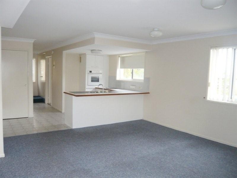 1/7 Orvieto Avenue, Mermaid Waters QLD 4218