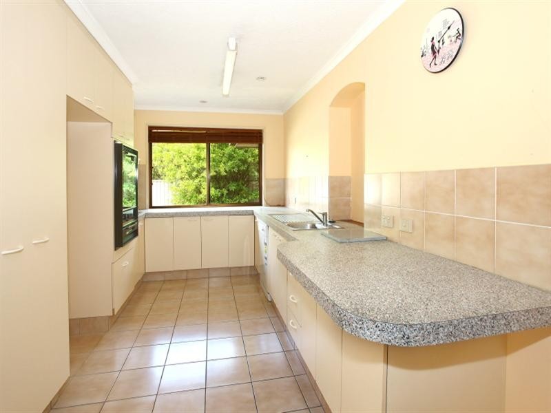 3 Hokitika Street, Broadbeach Waters QLD 4218