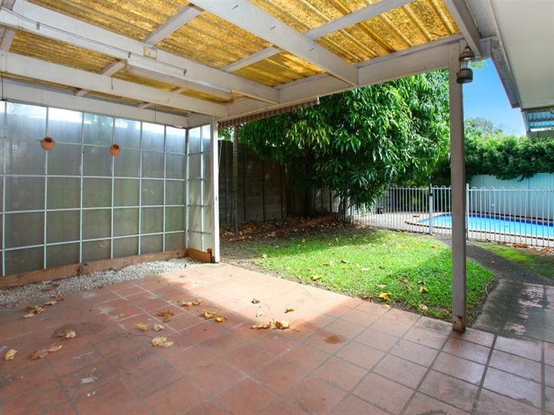 3 Hokitika Street, Broadbeach Waters QLD 4218