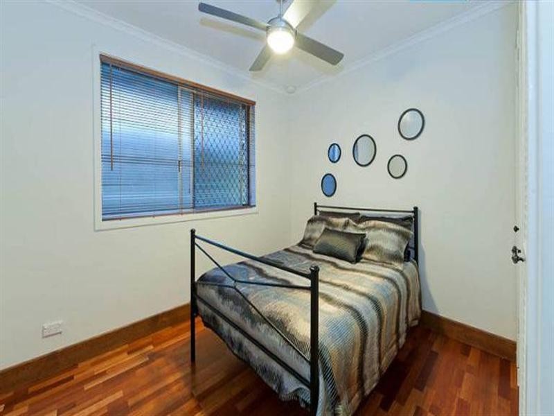 39 Beverley Crescent, Broadbeach Waters QLD 4218