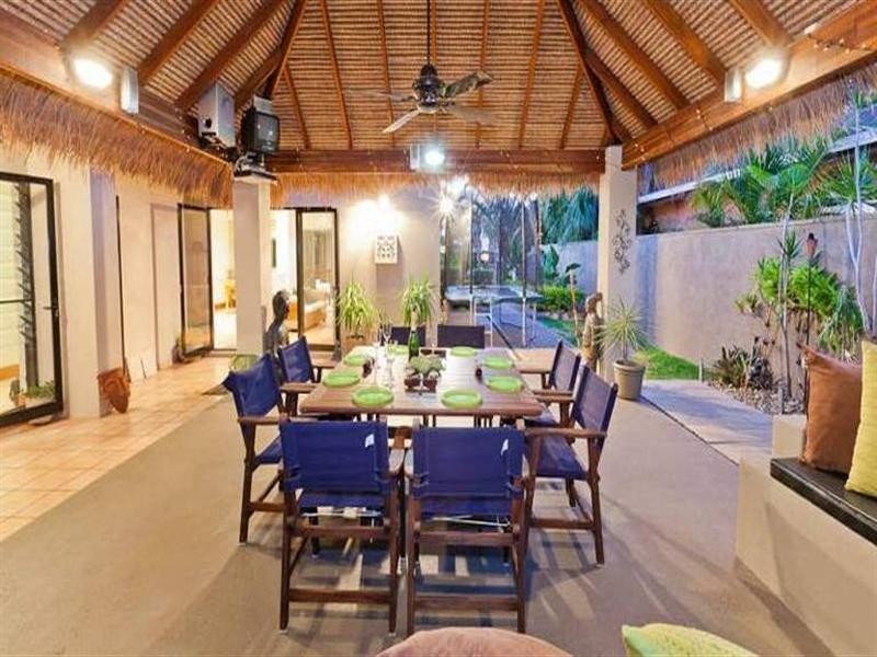 39 Beverley Crescent, Broadbeach Waters QLD 4218